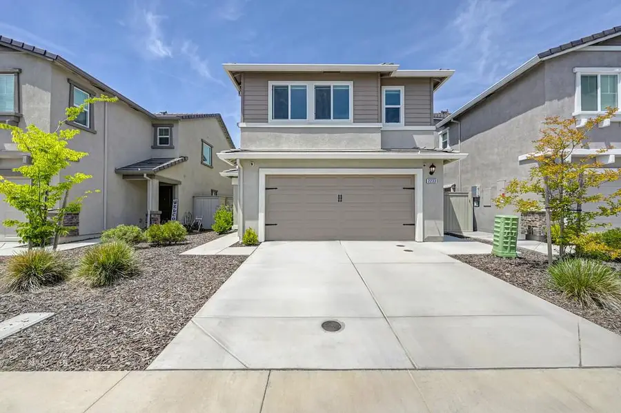 2233 Shady Tree Circle, Roseville, CA 95747 - #2