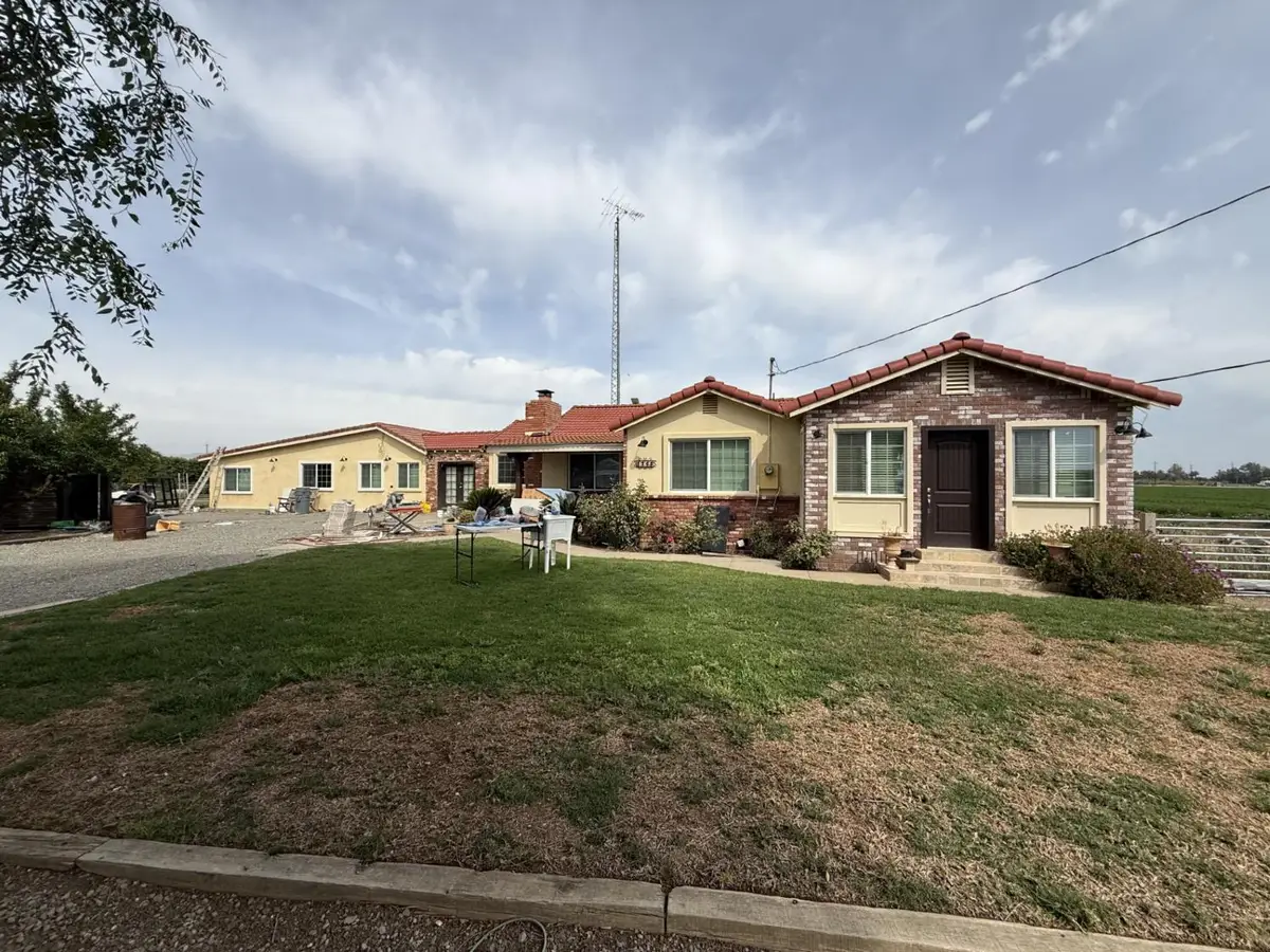 1749 Orange Avenue, Patterson, CA 95363 - #1