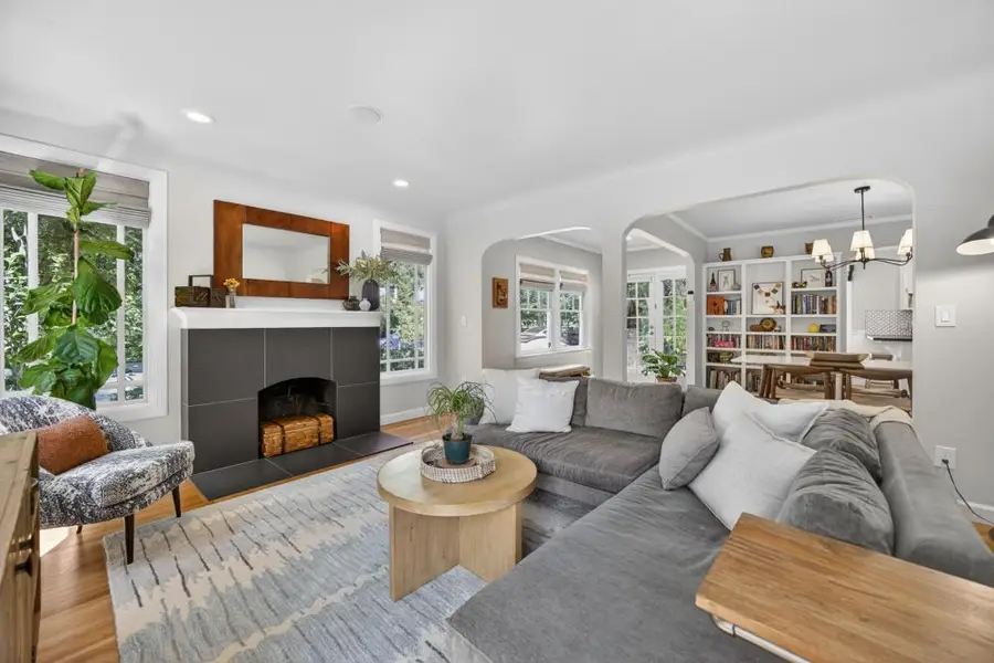 2540 6th Avenue, Sacramento, CA 95818 - #2