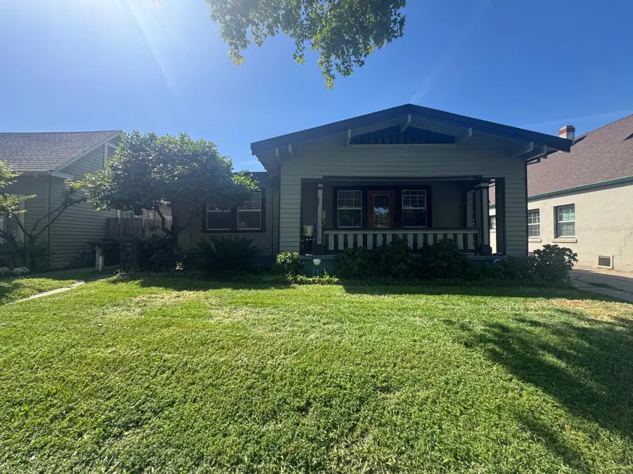 1044 W Harding Way, Stockton, CA 95203 - #2
