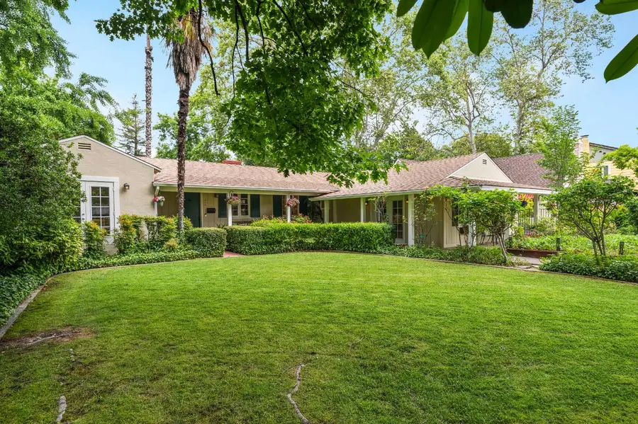 513 Blackwood Street, Sacramento, CA 95815 - #2