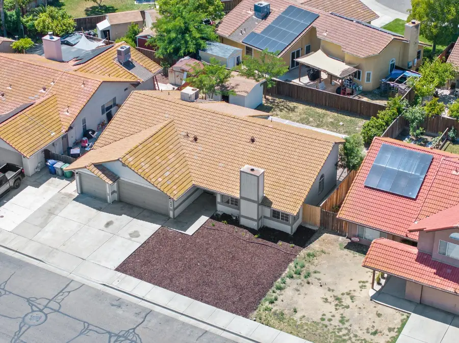 449 Cottonwood Drive, Los Banos, CA 93635 - #2