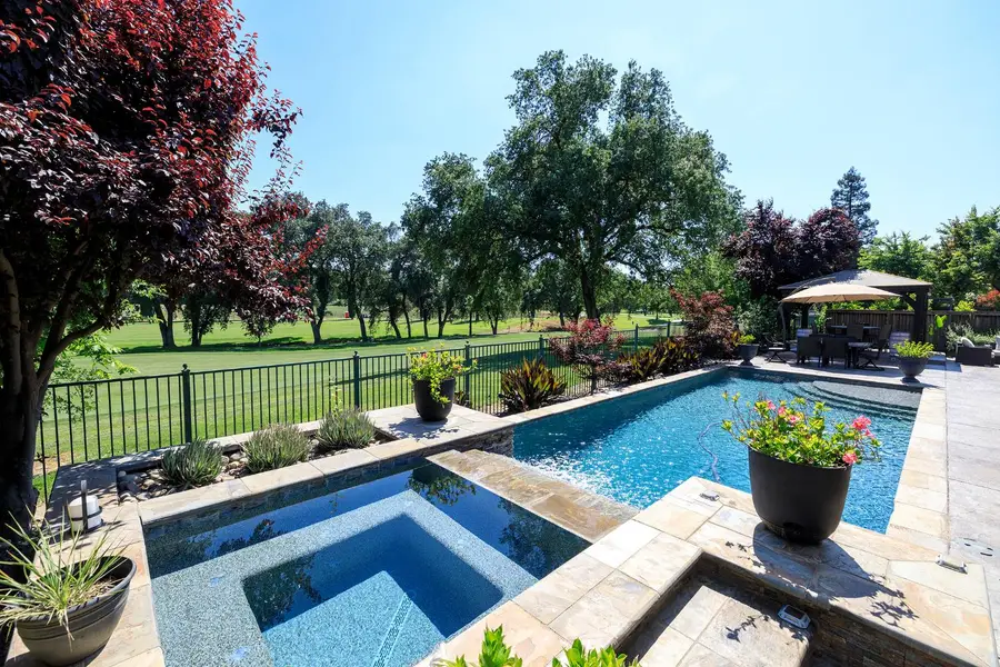 1682 Fairway Oaks Court, Ripon, CA 95366 - #2
