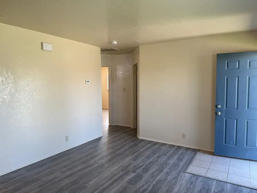 290 Northwoods Avenue, Manteca, CA 95336 - #3