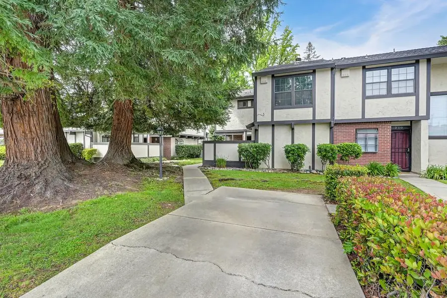 212 Wales Drive, Folsom, CA 95630 - #2