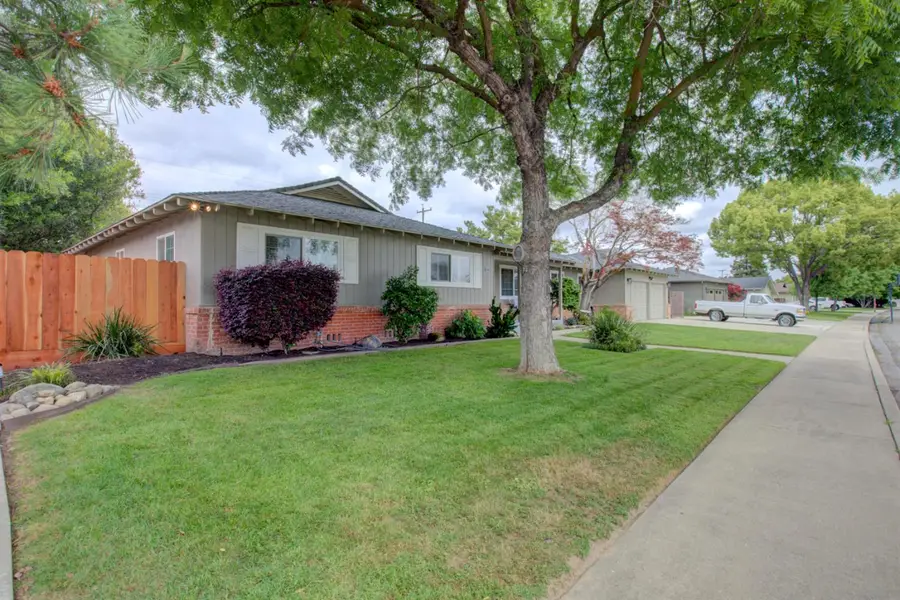605 Camellia Street, Turlock, CA 95380 - #3
