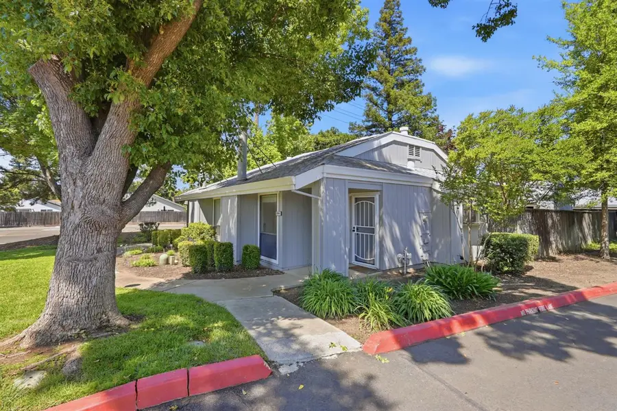 3706 Gold Creek Lane, Sacramento, CA 95827 - #3