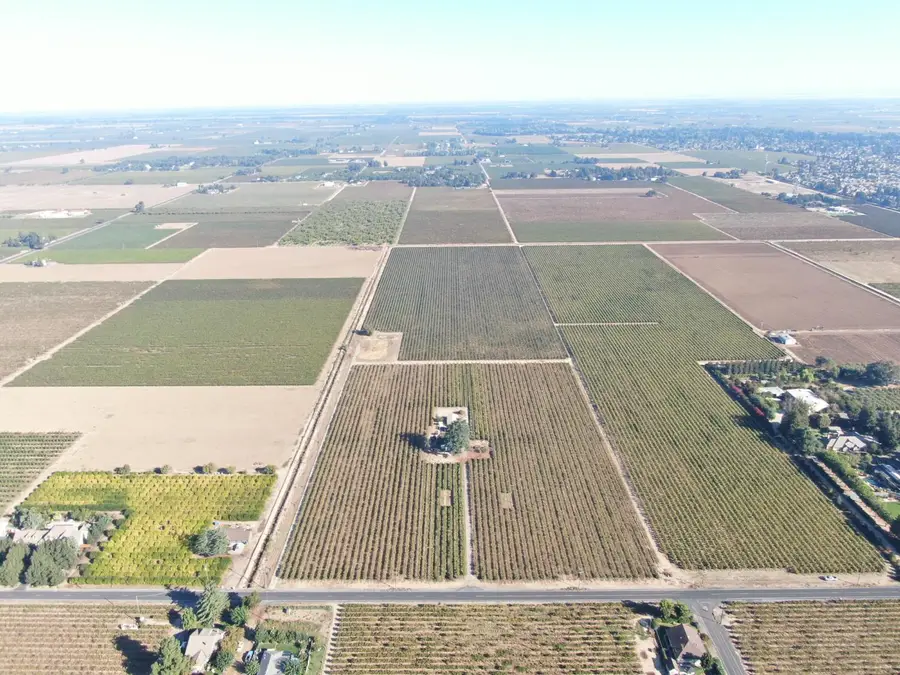 931 W Sargent Road, Lodi, CA 95242 - #2