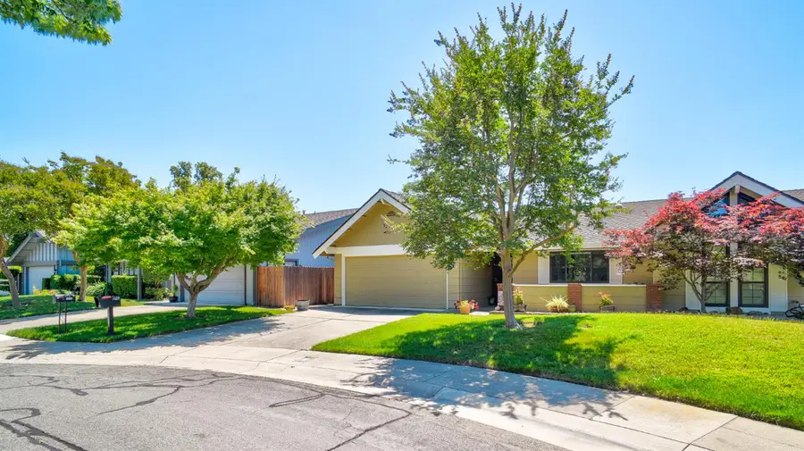 1208 Rose Tree Way, Sacramento, CA 95831 - #2