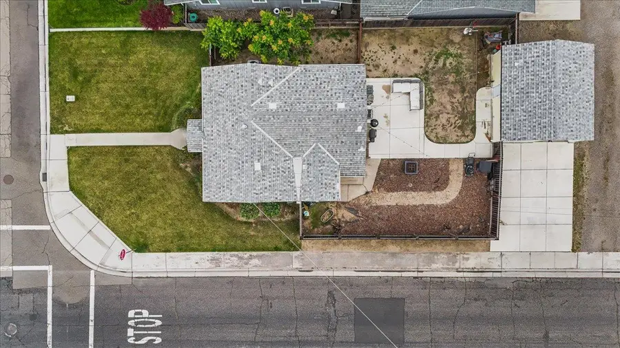 505 S Acacia Avenue, Ripon, CA 95366 - #2