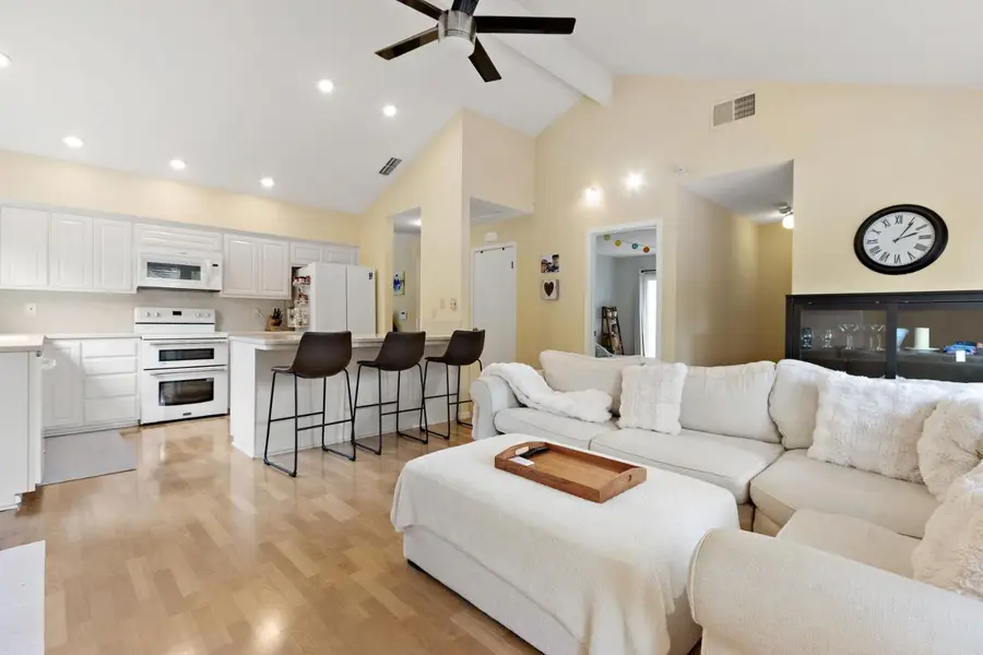 41 Porto Santo Court, Sacramento, CA 95831 - #3