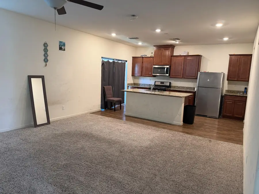 731 Sandstone, Stockton, CA 95206 - #2
