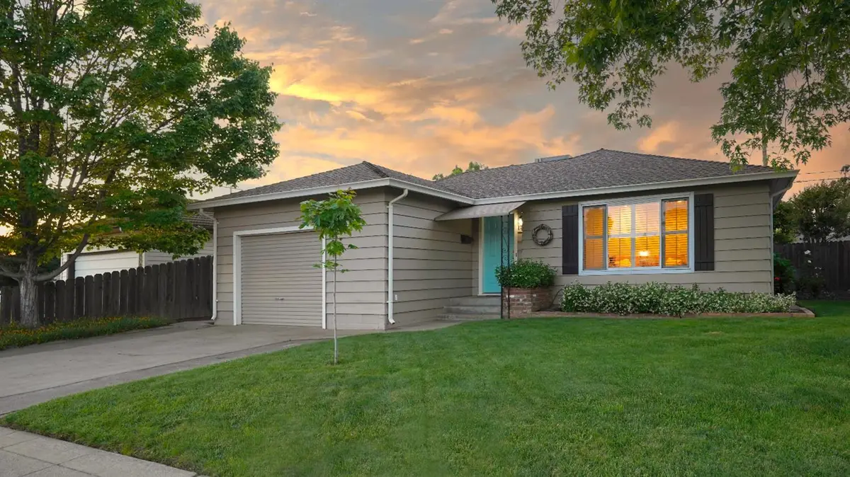 1719 W Locust Street, Lodi, CA 95242 - #1
