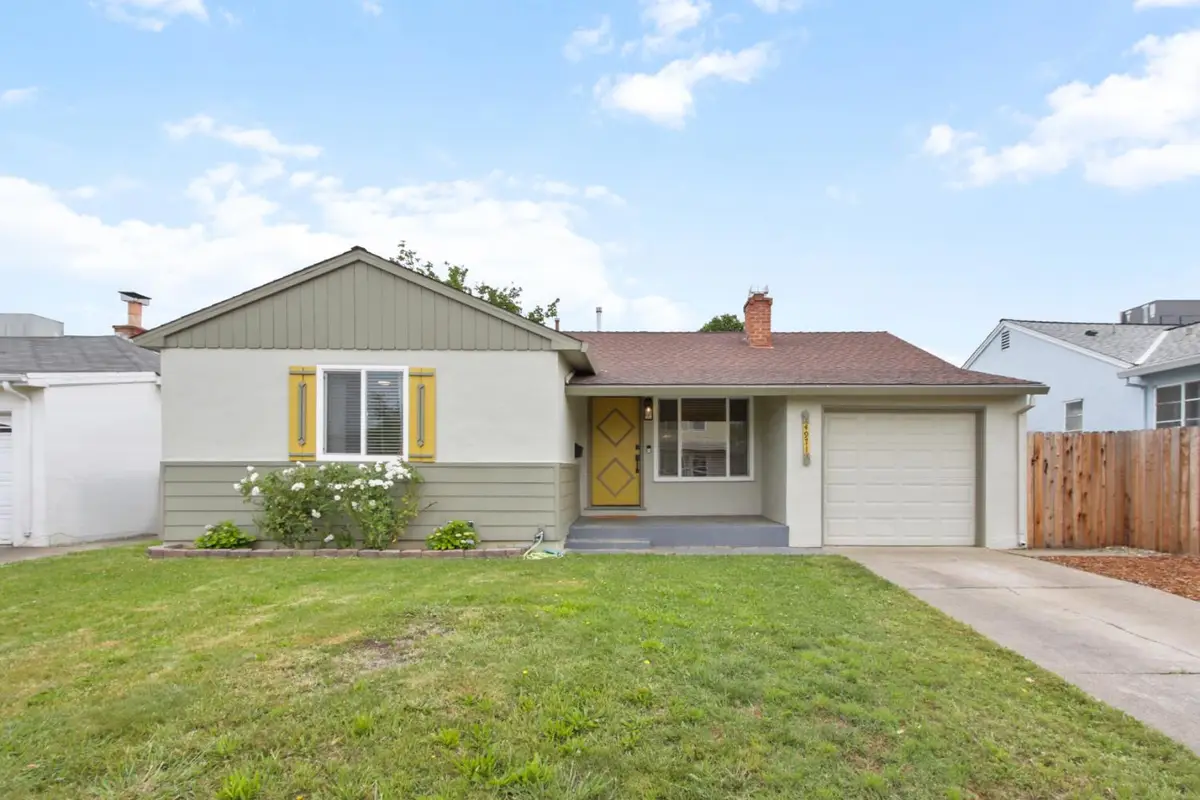 4971 76th Street, Sacramento, CA 95820 - #1