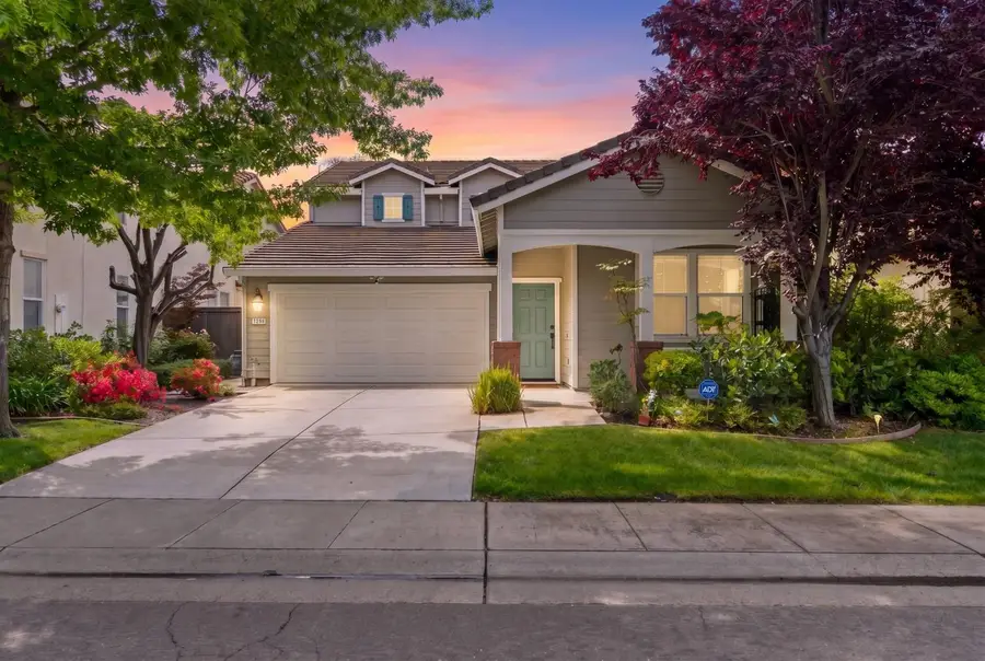 1560 Arcola Avenue, Sacramento, CA 95835 - #2