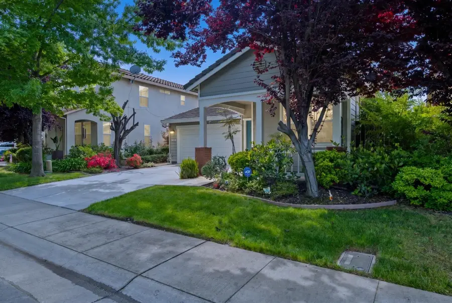 1560 Arcola Avenue, Sacramento, CA 95835 - #3