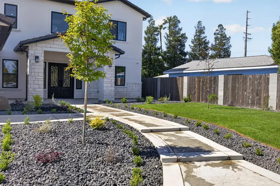 2430 Interlaken Court, Lodi, CA 95242 - #3
