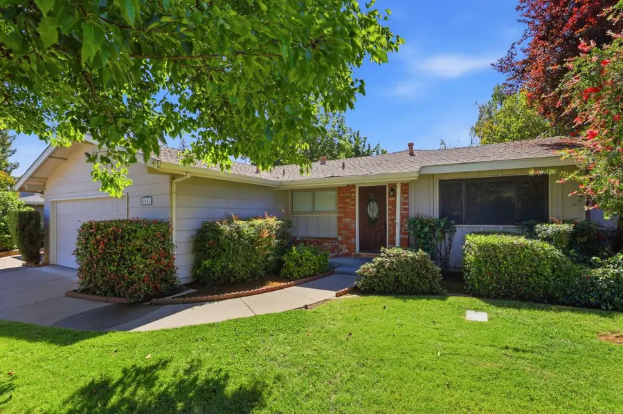 2545 Notre Dame Drive, Sacramento, CA 95826 - #2
