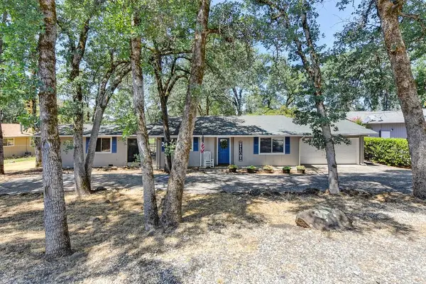 12741 Torrey Pines Drive, Auburn, CA 95602