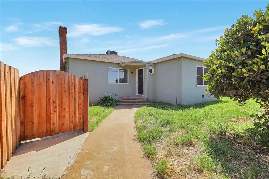 1102 Barry Road, Yuba City, CA 95991 - #2