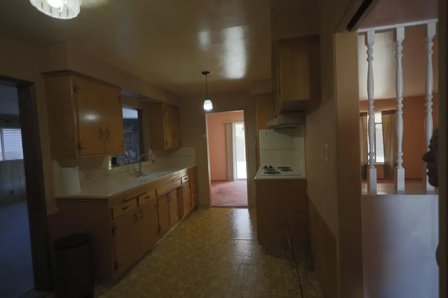 5080 Bonniemae Way, Sacramento, CA 95820 - #2