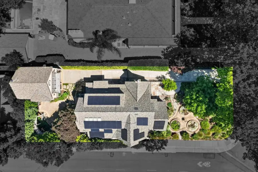 1216 38th Street, Sacramento, CA 95816 - #2