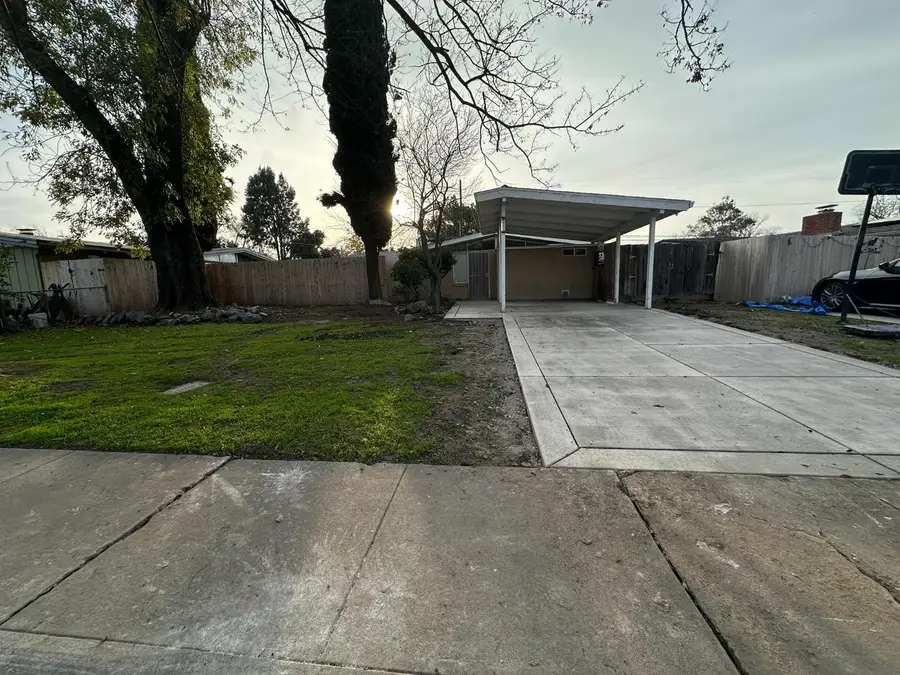 6111 Brea Avenue, Stockton, CA 95207 - #2