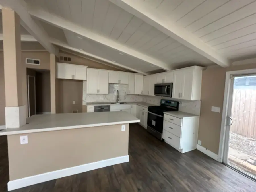 6111 Brea Avenue, Stockton, CA 95207 - #3