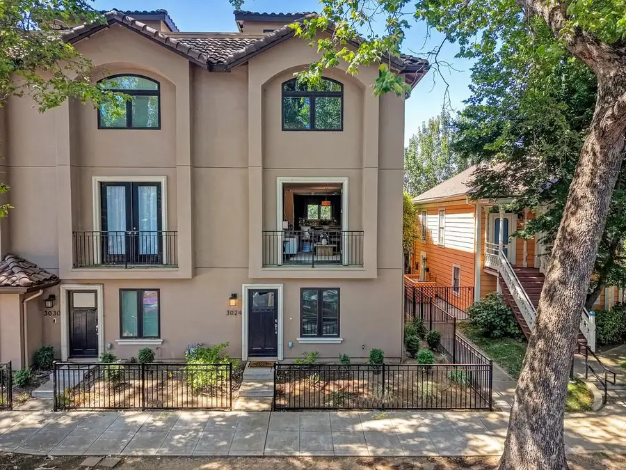 3024 I Street, Sacramento, CA 95816 - #2
