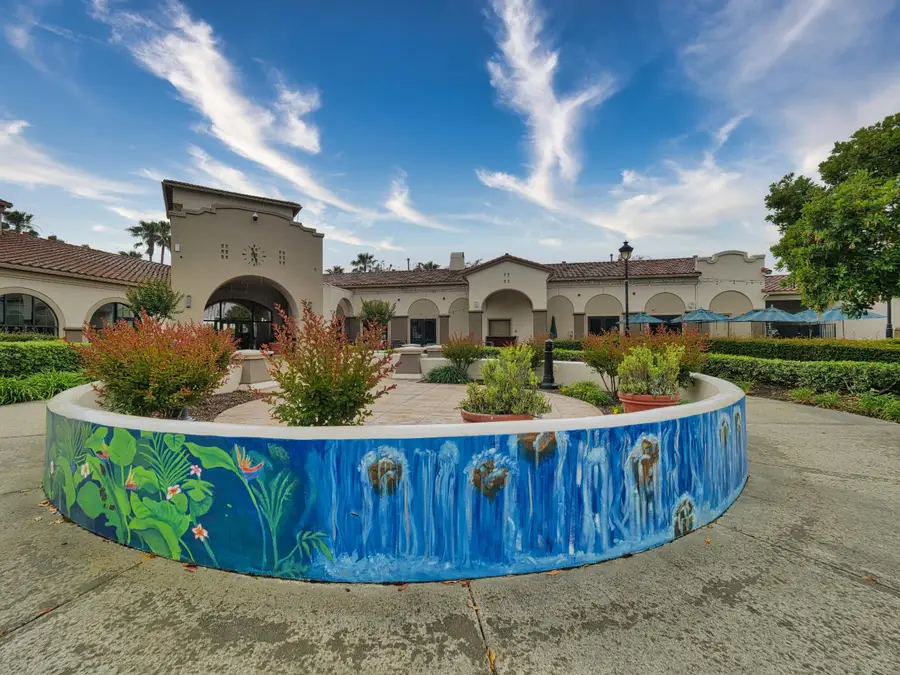 1531 Edgemore Avenue, Sacramento, CA 95835 - #3