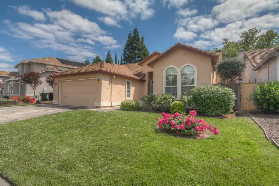 1657 Aylesbury Way, Roseville, CA 95747 - #2