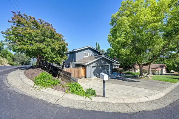 3855 N Lakeshore Boulevard, Loomis, CA 95650