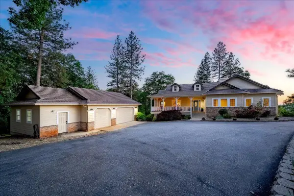 19647 Eagle Ridge Road, Foresthill, CA 95631