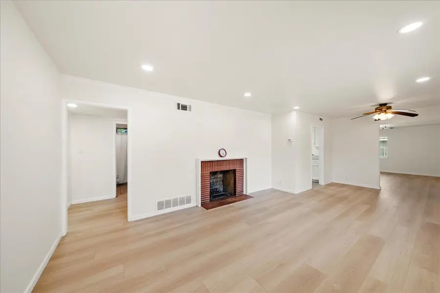 7517 Circle Parkway, Sacramento, CA 95823 - #2