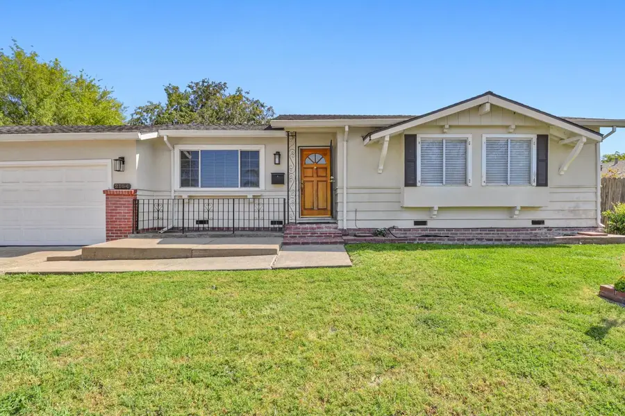 2154 Meadowglen Avenue, Sacramento, CA 95832 - #3