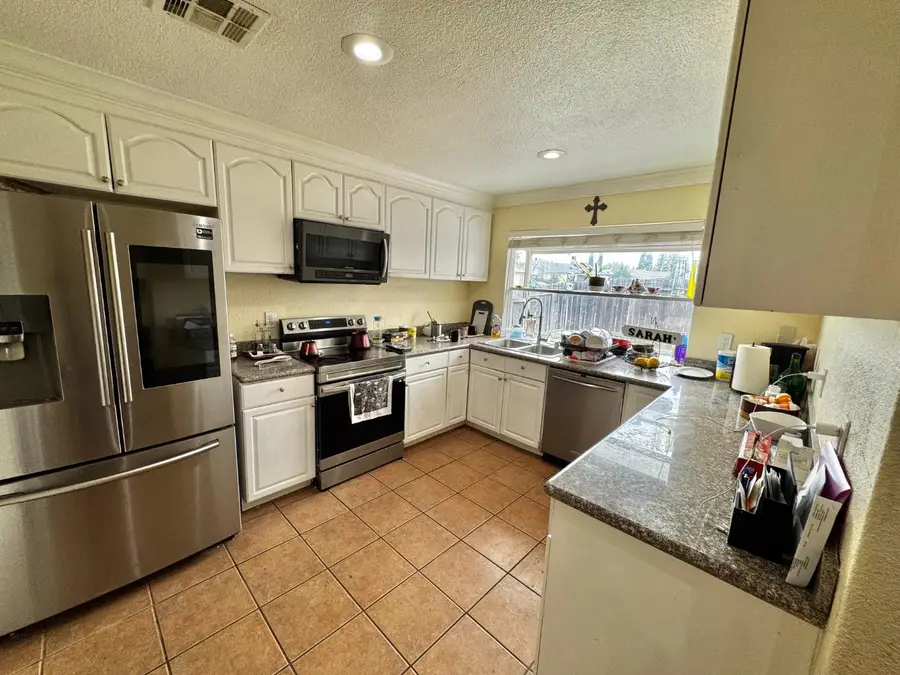 3301 Glenmoor Drive, Sacramento, CA 95827 - #3