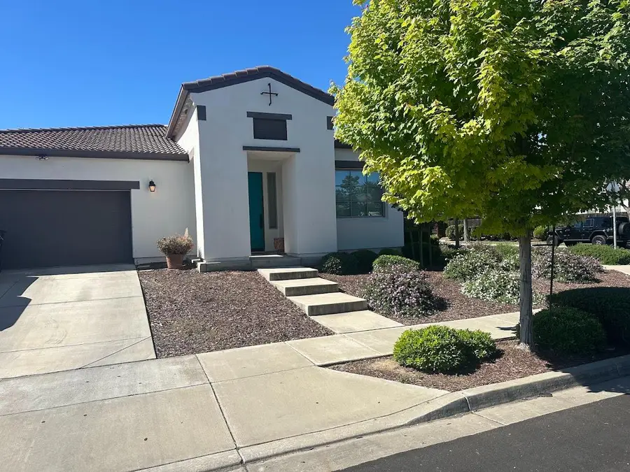 1126 Gardenia Court, Patterson, CA 95363 - #2