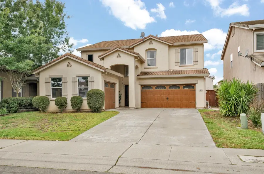 3823 Broadland Street, Sacramento, CA 95834 - #2