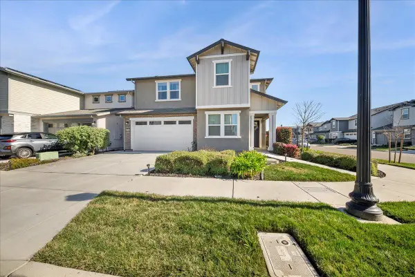 2702 Mossy Creek Street, Sacramento, CA 95833
