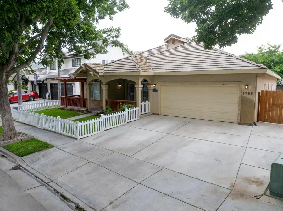 1709 Humboldt Court, Los Banos, CA 93635 - #3