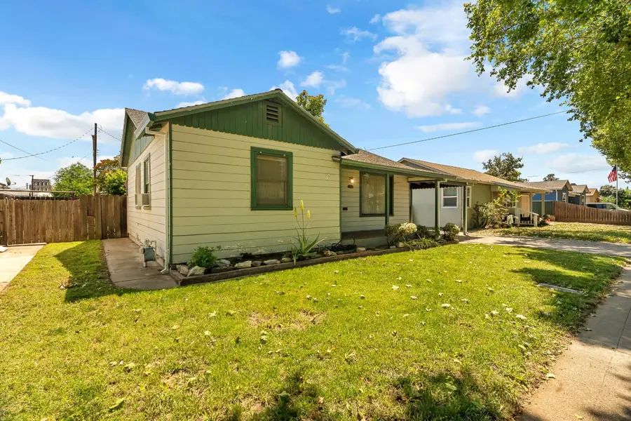 720 N School Street, Lodi, CA 95240 - #3