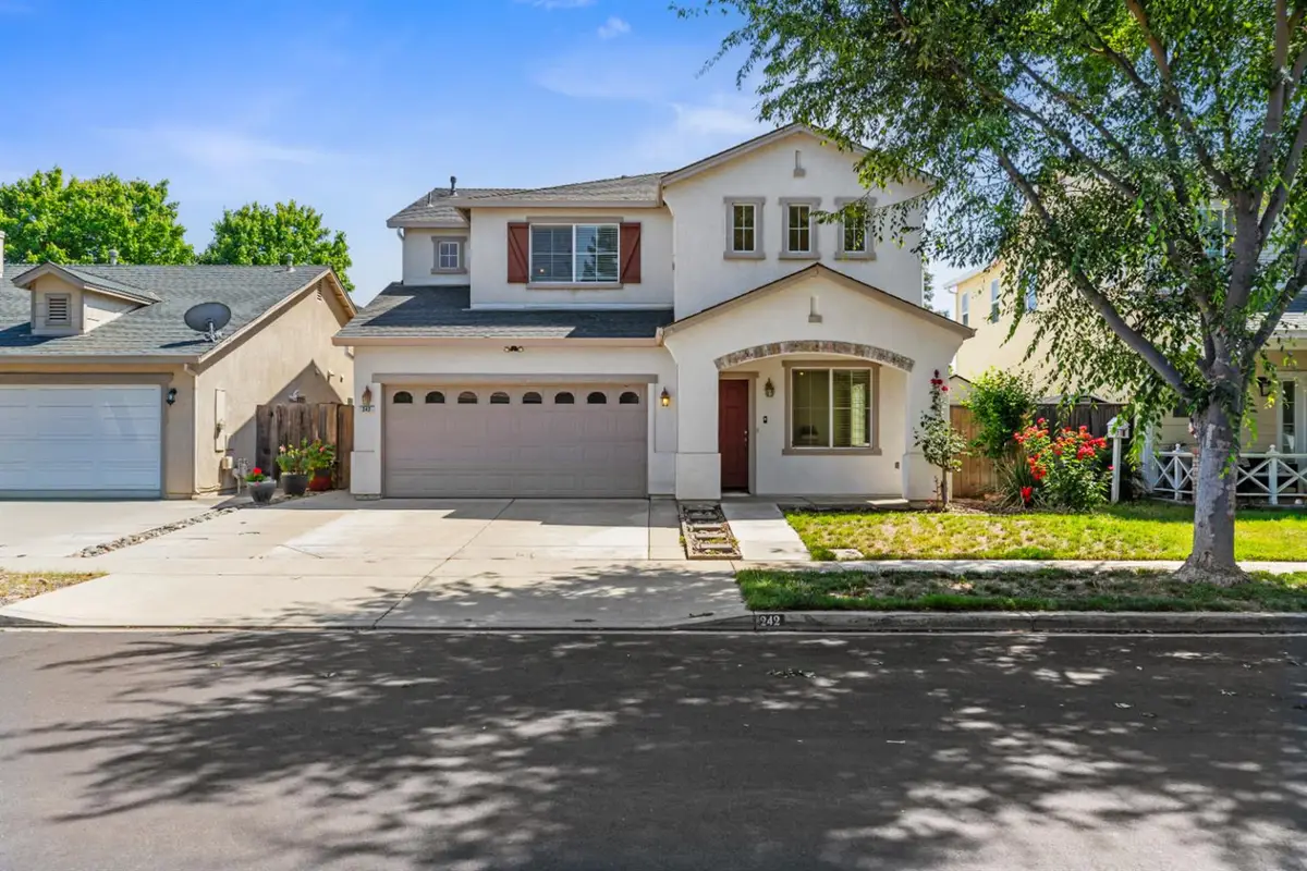 242 Greenhouse Way, Turlock, CA 95382 - #1