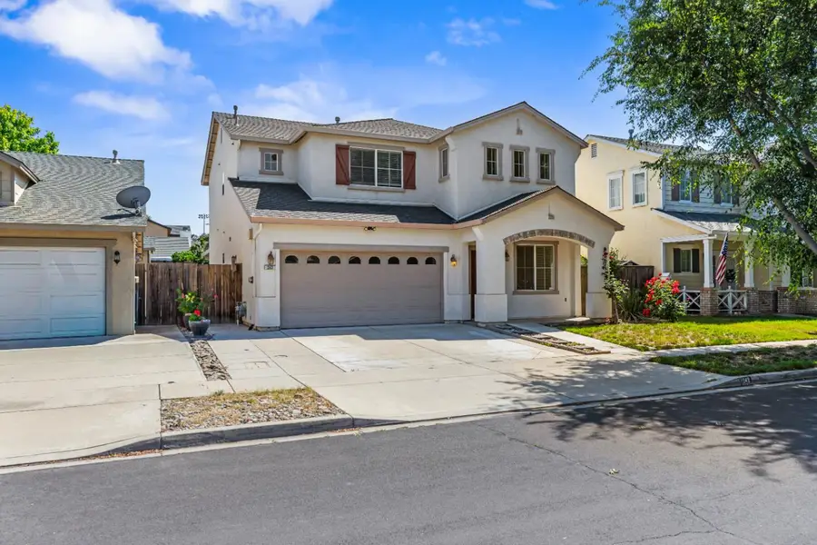 242 Greenhouse Way, Turlock, CA 95382 - #2