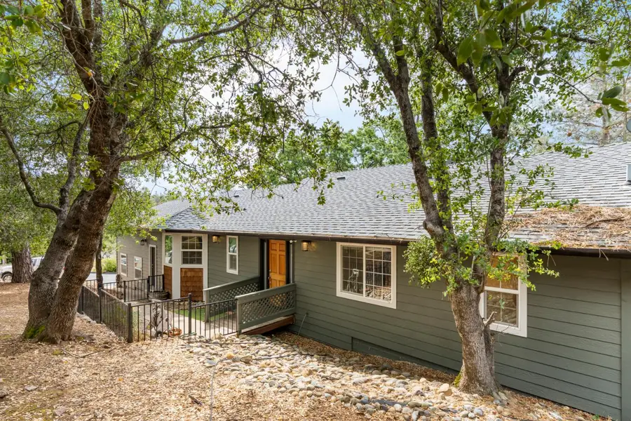 12711 Cresthaven Drive, Groveland, CA 95321 - #2