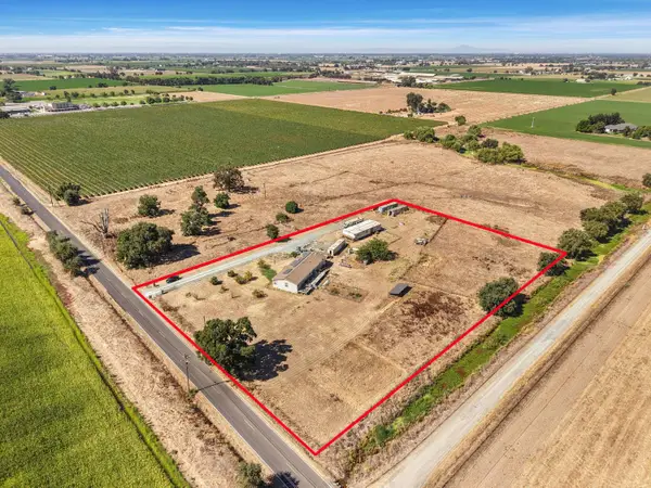 26001 N Dustin Road, Acampo, CA 95220