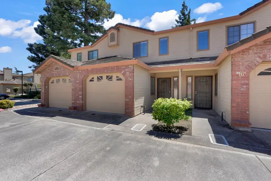 2250 Scarborough Dr #18, Lodi, CA 95240 - #2