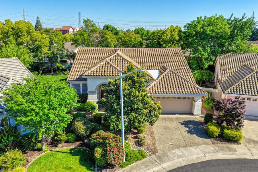 325 Roundhill Court, Roseville, CA 95747 - #3