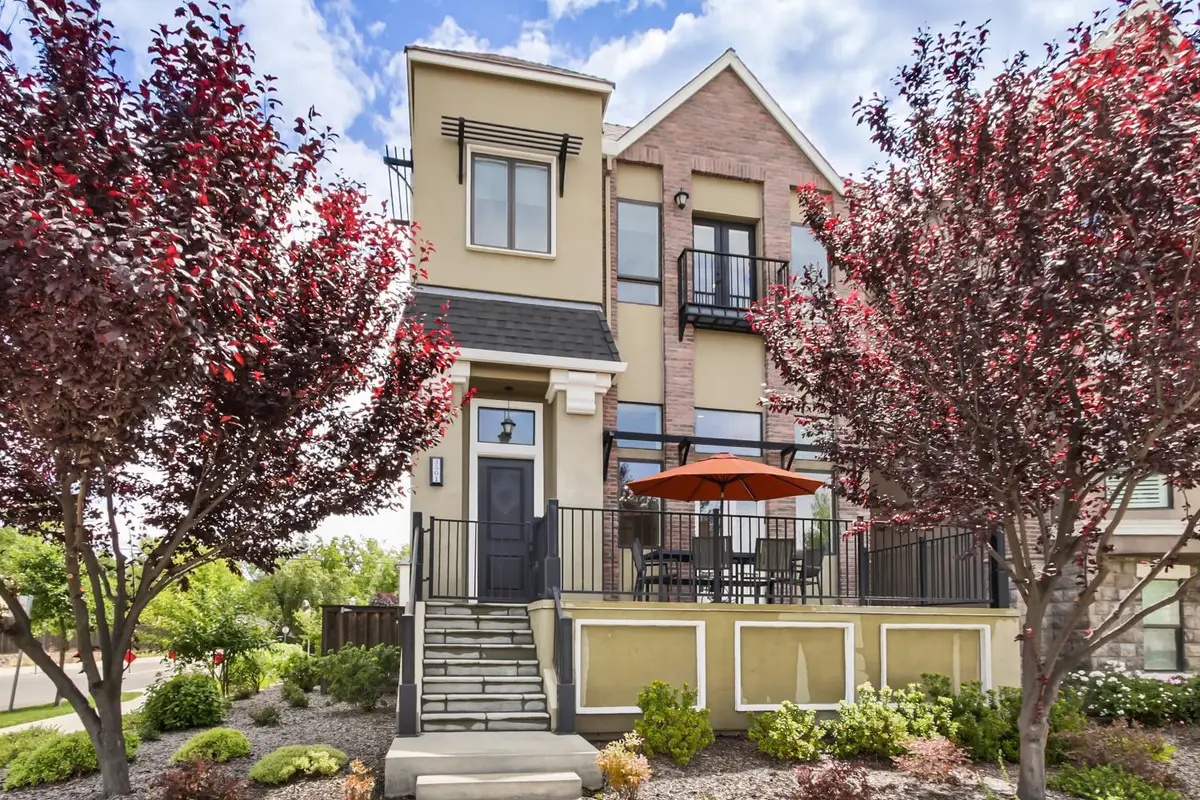 3501 Crocker Drive, Sacramento, CA 95818 - #1