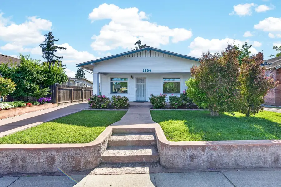 1704 N Berkeley Avenue, Stockton, CA 95205 - #2