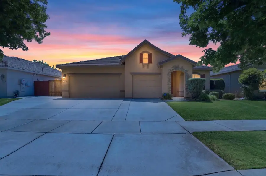 3364 Monroe Drive, Yuba City, CA 95993 - #2